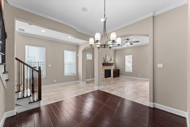 Building Photo - 127 Benjis Pl