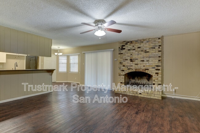 Building Photo - 112 Suncliff Dr