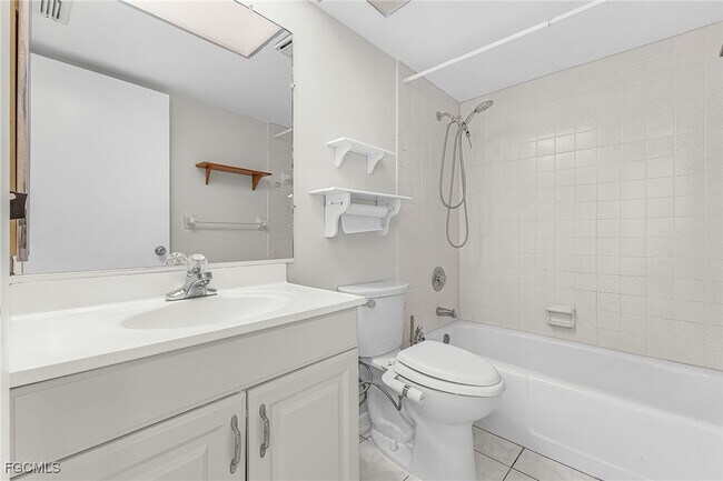 Building Photo - 3914 Orange Grove Blvd