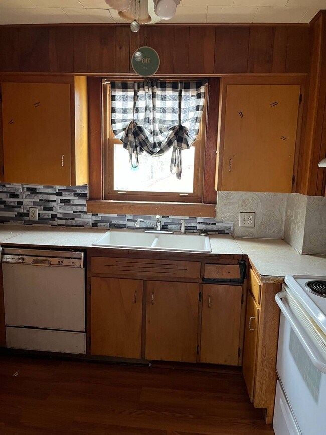 Building Photo - 424 Waugh St