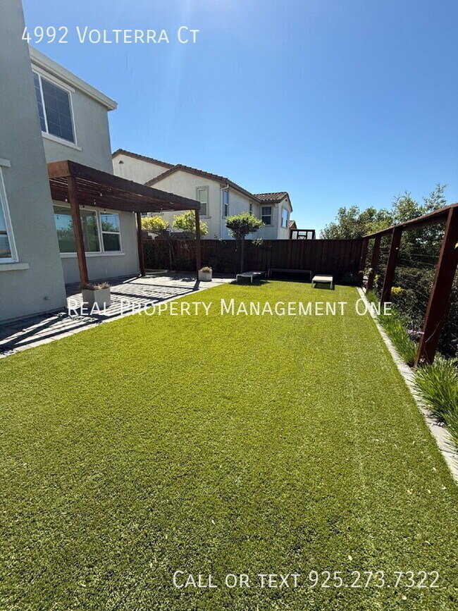 Building Photo - 4992 Volterra Ct