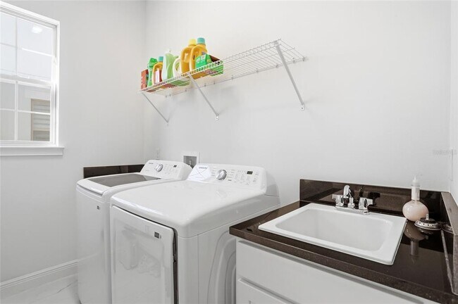 Building Photo - 5170 Buttonsage Dr