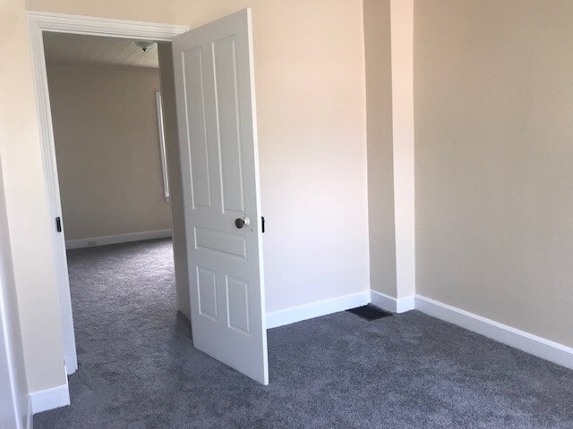 Building Photo - Classic 2 bedroom borough home MONTH TO MONTH LEASE ONLY!