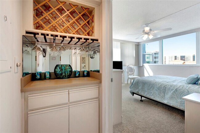 Building Photo - 500 Treasure Island Causeway