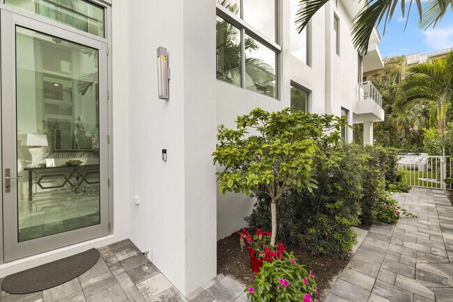 Building Photo - 402 Ocean One Ln