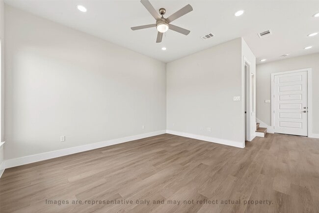 Building Photo - 10719 Mason Rd