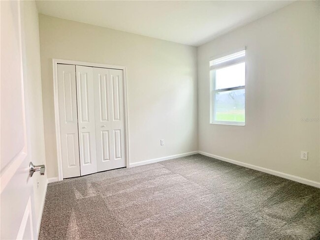 Building Photo - 16440 Champlain St