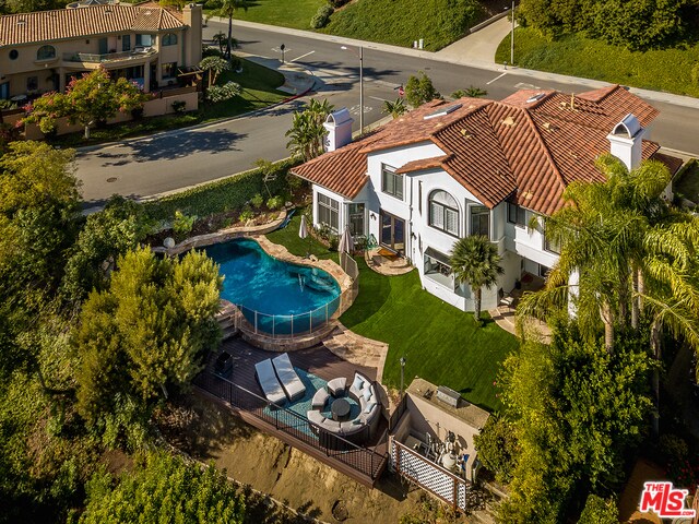 Building Photo - 3806 Paseo Primario