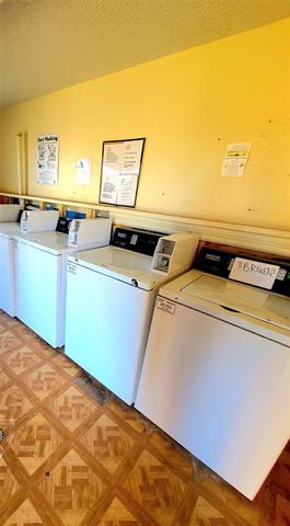 Building Photo - 2410 N Willis St