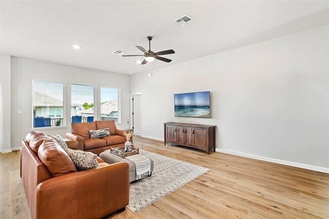 Building Photo - 116 Freeman Day Dr