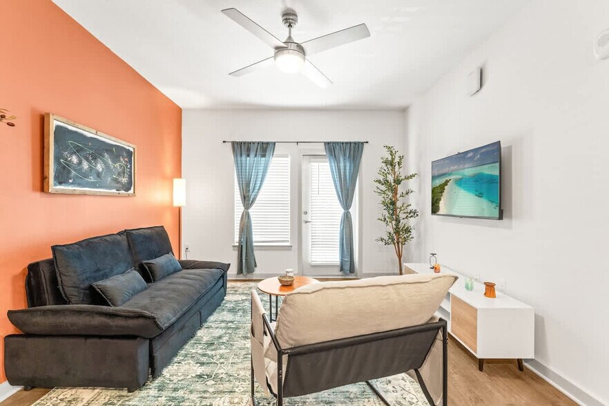 Building Photo - 14521 Star Water Rd