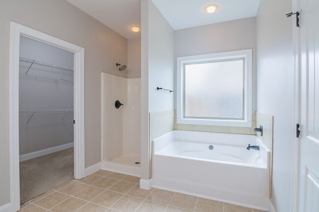 Building Photo - Perfect Family Home with Fenced Yard