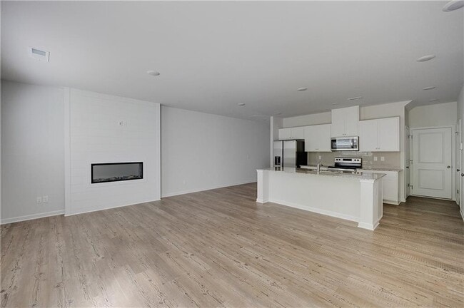 Building Photo - 5141 Sidney Sq Dr