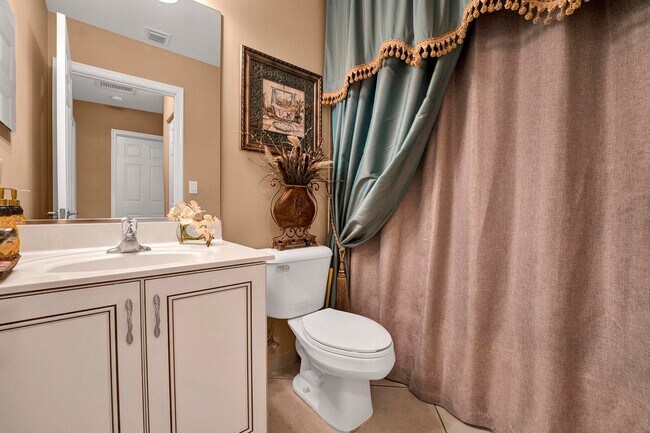 Building Photo - 7632 Corkwood Ave