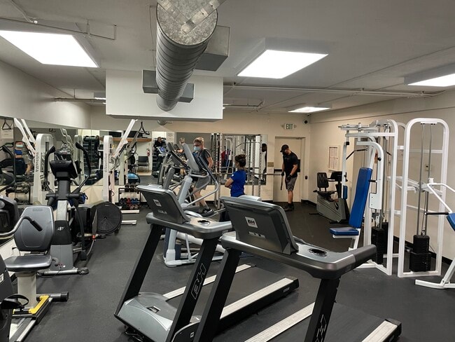 Pacific Club Gym - 8180 Manitoba St