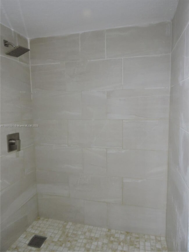 Building Photo - 1316 SW 118th Terrace