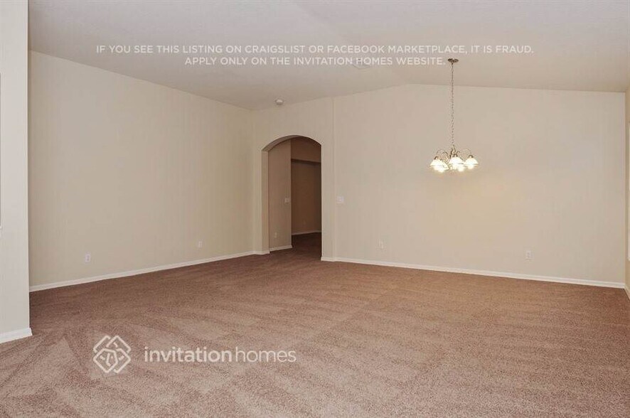 Building Photo - 12069 Warwick Cir