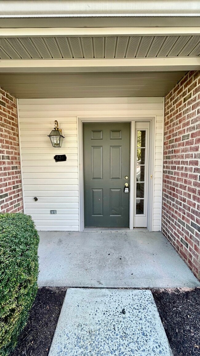 Building Photo - 424 Waverly Woods Dr