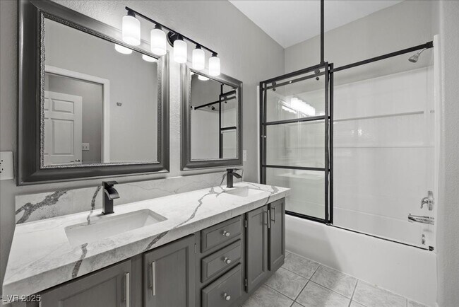 Building Photo - 900 Heavenly Hills Ct