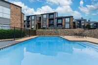 Building Photo - Forest Ridge