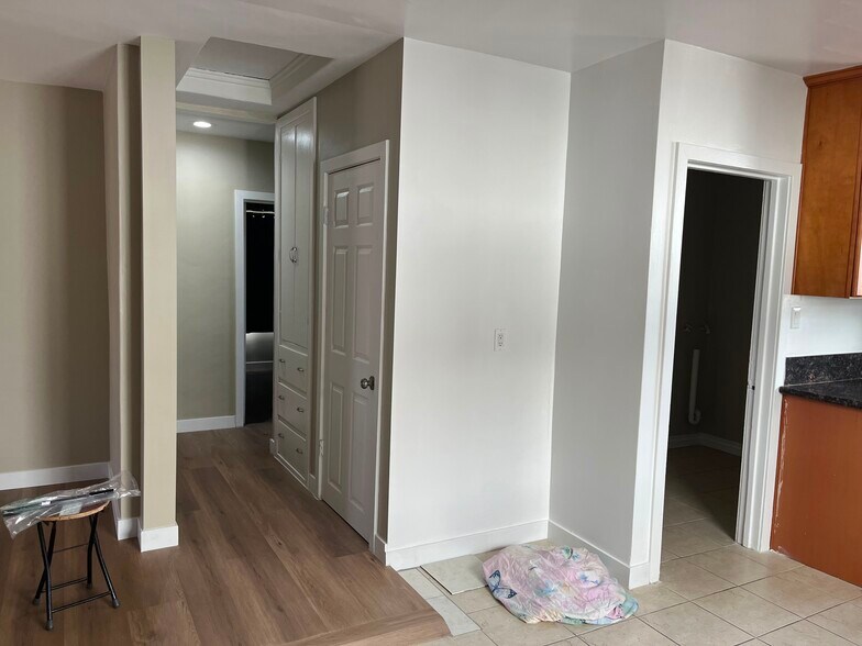 Hallway and storage - 212 W Linda Vista Ave