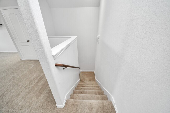 Building Photo - 23714 Via Viale Dr