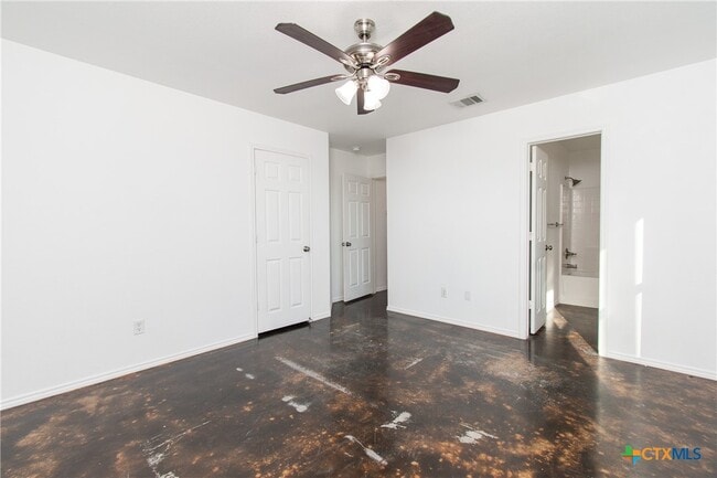 Building Photo - 223 N Mary Jo Dr