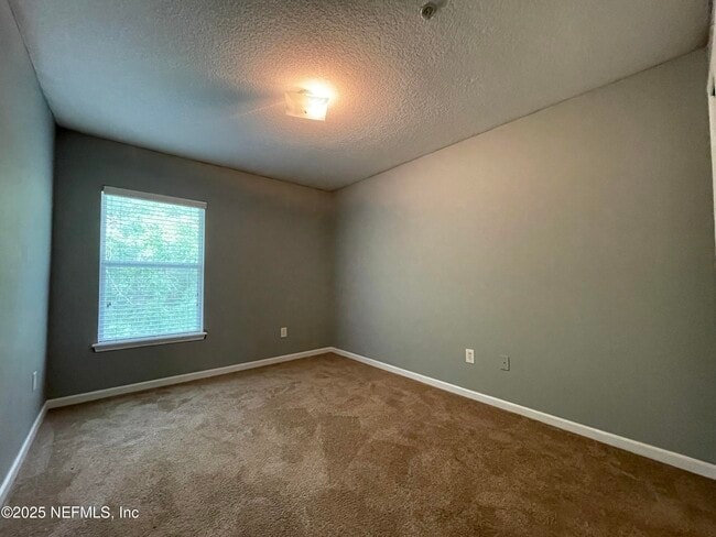 Building Photo - 9400 Underwing Way