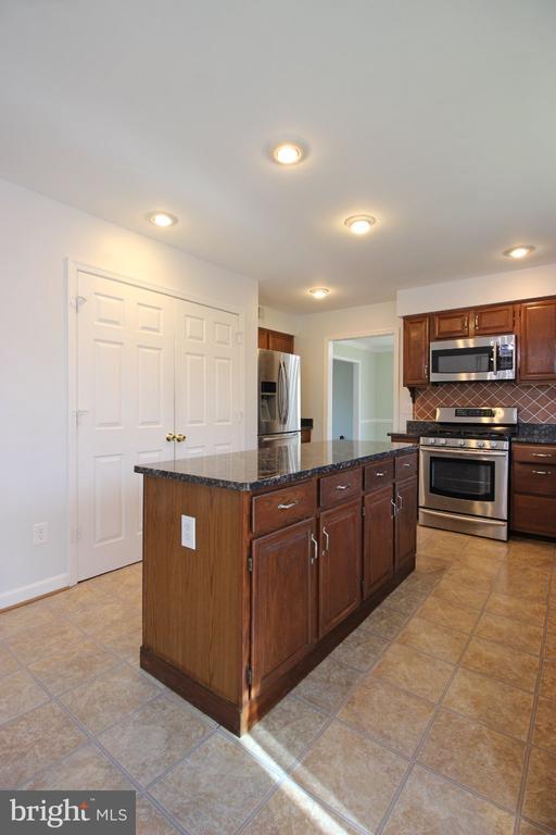 Building Photo - 13111 Willoughby Newton Dr