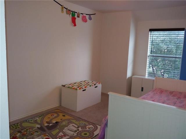 Building Photo - 2637 Boedeker Dr