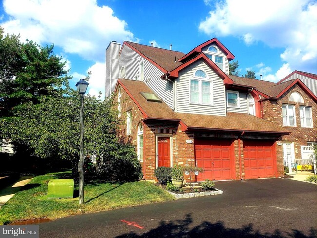 Building Photo - 1132 Chanticleer