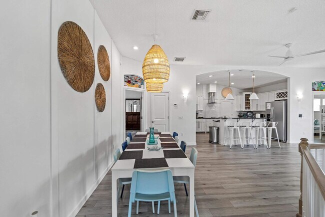 Building Photo - 42 Moody Dr