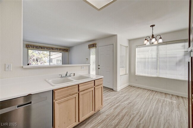Building Photo - 3115 Casey Dr