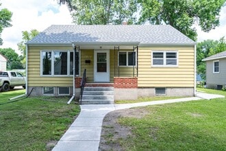Building Photo - Recently Updated Single Family Home Available