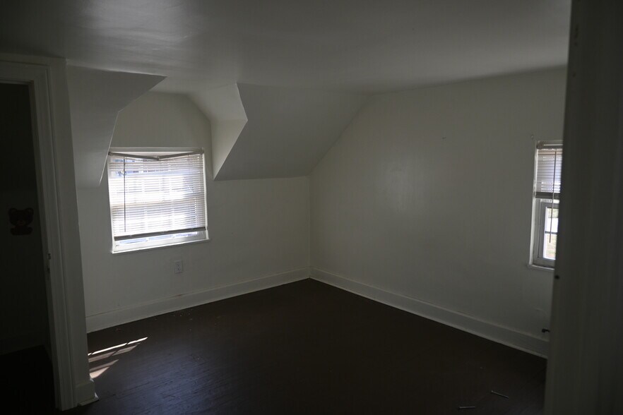 Building Photo - 1022 Brittain Rd
