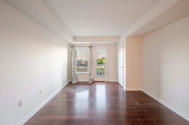 Building Photo - 2605 Douglass Pl SE