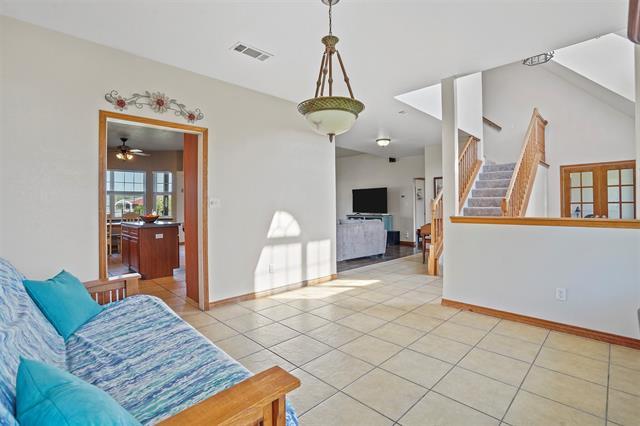 Building Photo - 215 Greathouse Cir