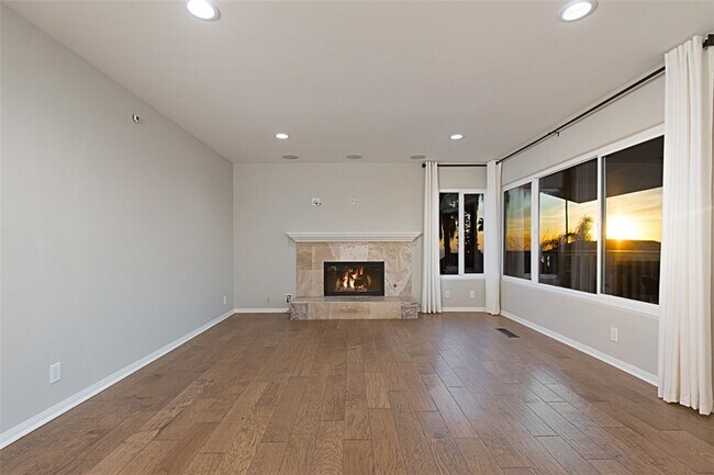 Building Photo - 232 S La Esperanza