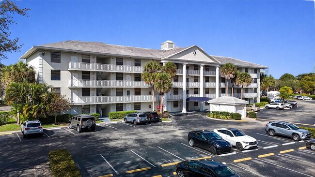 Building Photo - 1717 Whitehall Dr