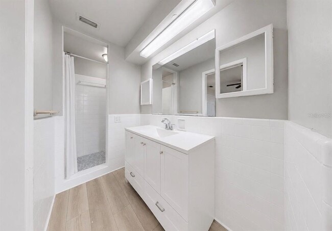 Building Photo - 1729 Bikini Ct