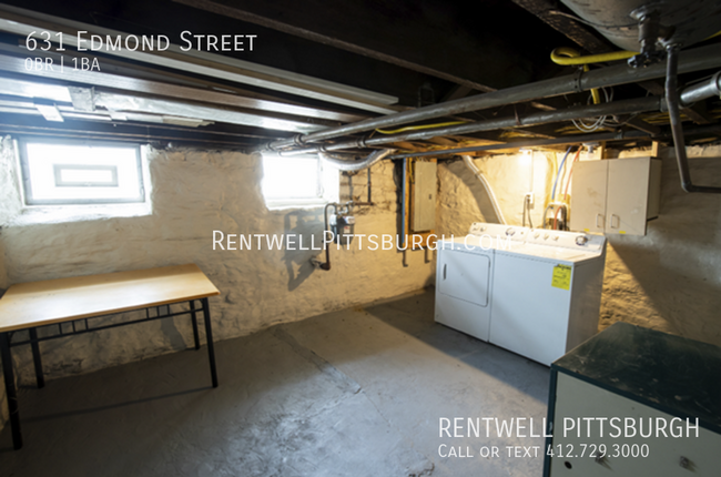 Building Photo - Studio Apartment in Bloomfield