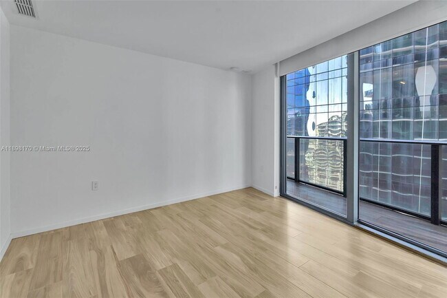 Building Photo - 801 S Miami Ave