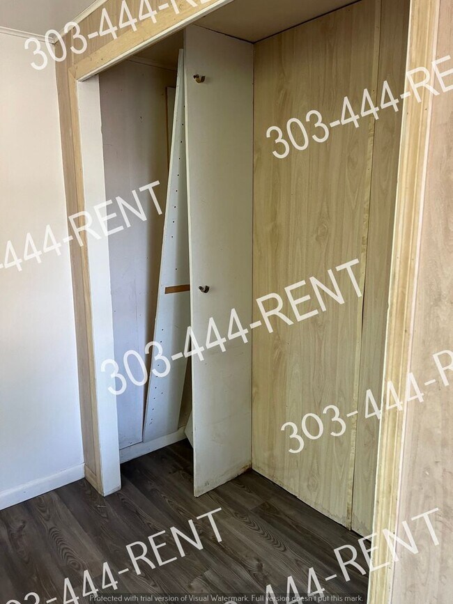 Building Photo - 3-Bed Ranch Home Minutes from Downtown Denver