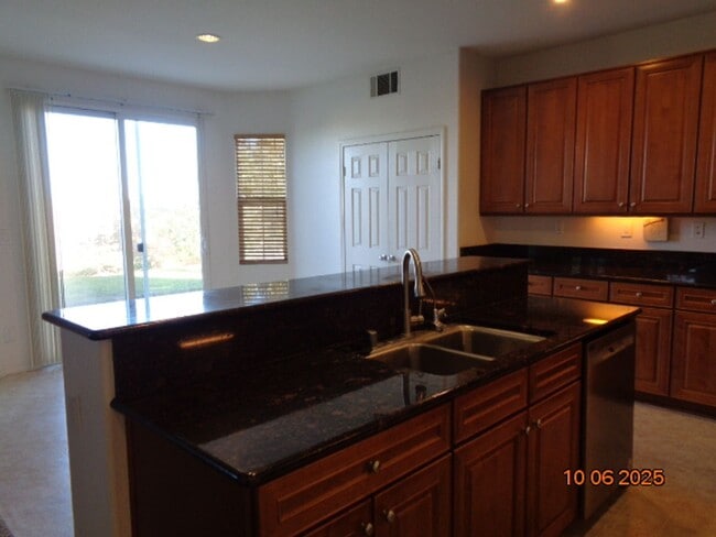 Building Photo - Large 2 Story Offering 3419 sq. ft. and 5 ...