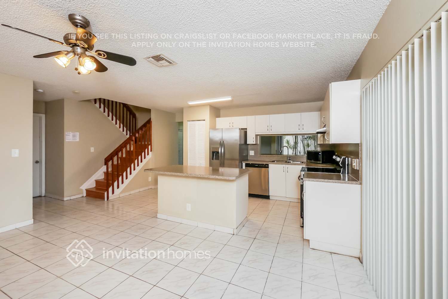 Building Photo - 889 NW 97th Ave