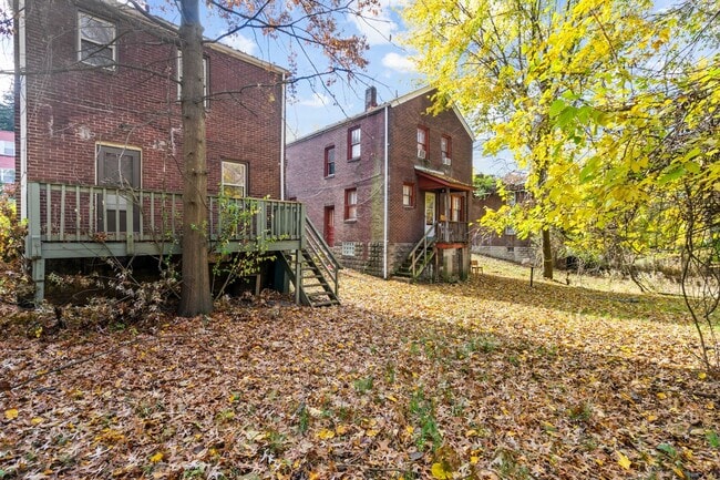 Building Photo - Cozy 3 bedroom in Wilkinsburg - AVAILABLE NOW!