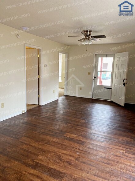 Building Photo - 117 Dogwood Pointe Dr