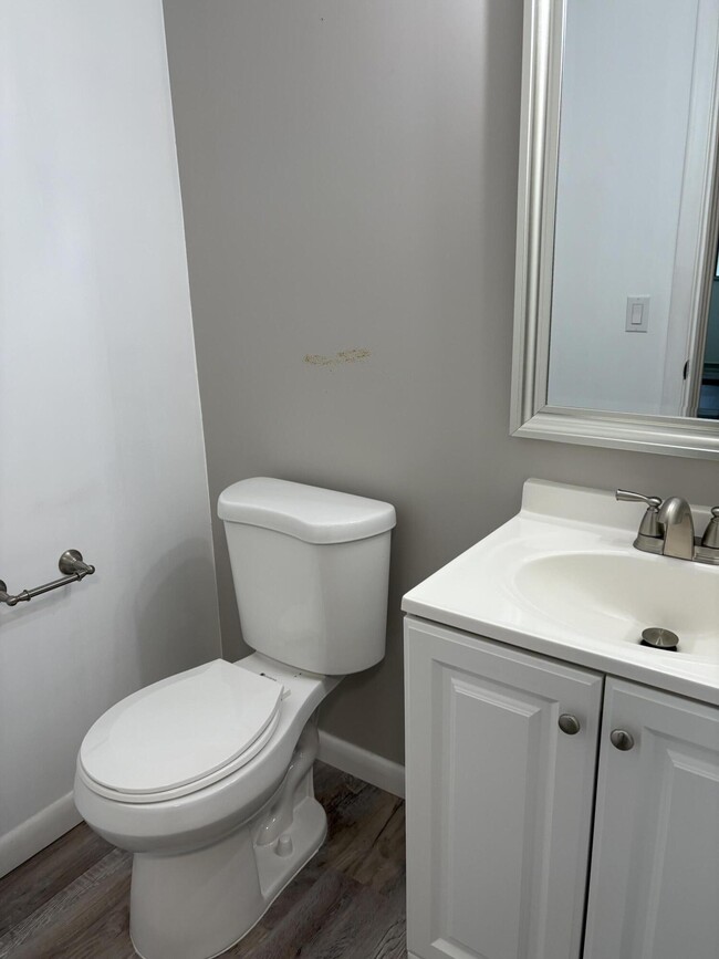 Building Photo - 311 Chatham O