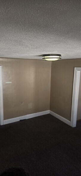 Building Photo - 9431 97th St