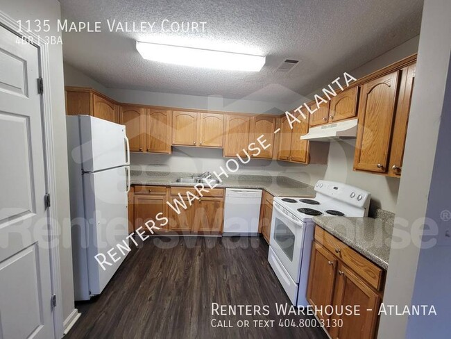 Building Photo - Great Townhouse in Union City&#039;s Maple...